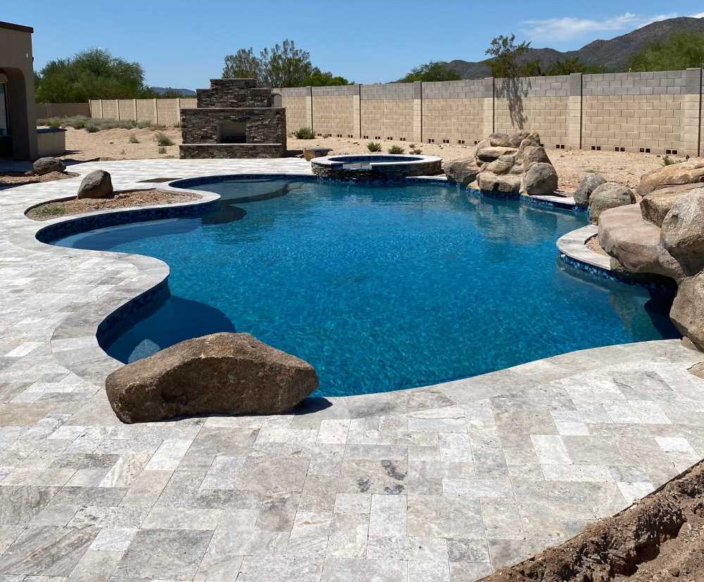 Custom swimming pool built by Saturn Pools